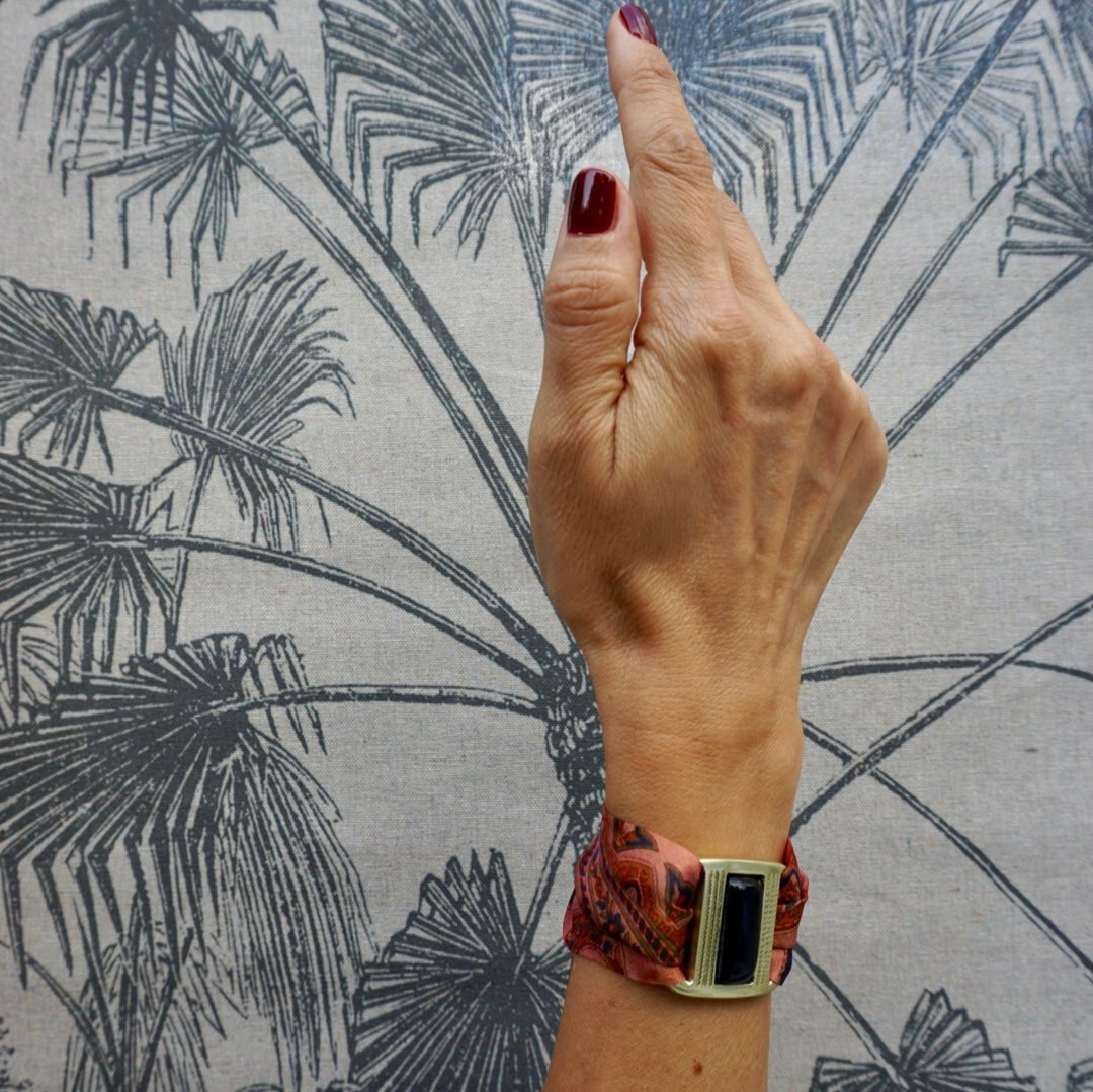 Lien de bracelet collections Upcyclées pour Femme -Découvrir SARI