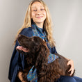 Charger l'image dans la visionneuse de la galerie, Foulard de soie Bleu Cachemire pour chien-Les Soieries d'HUBBTON'S
