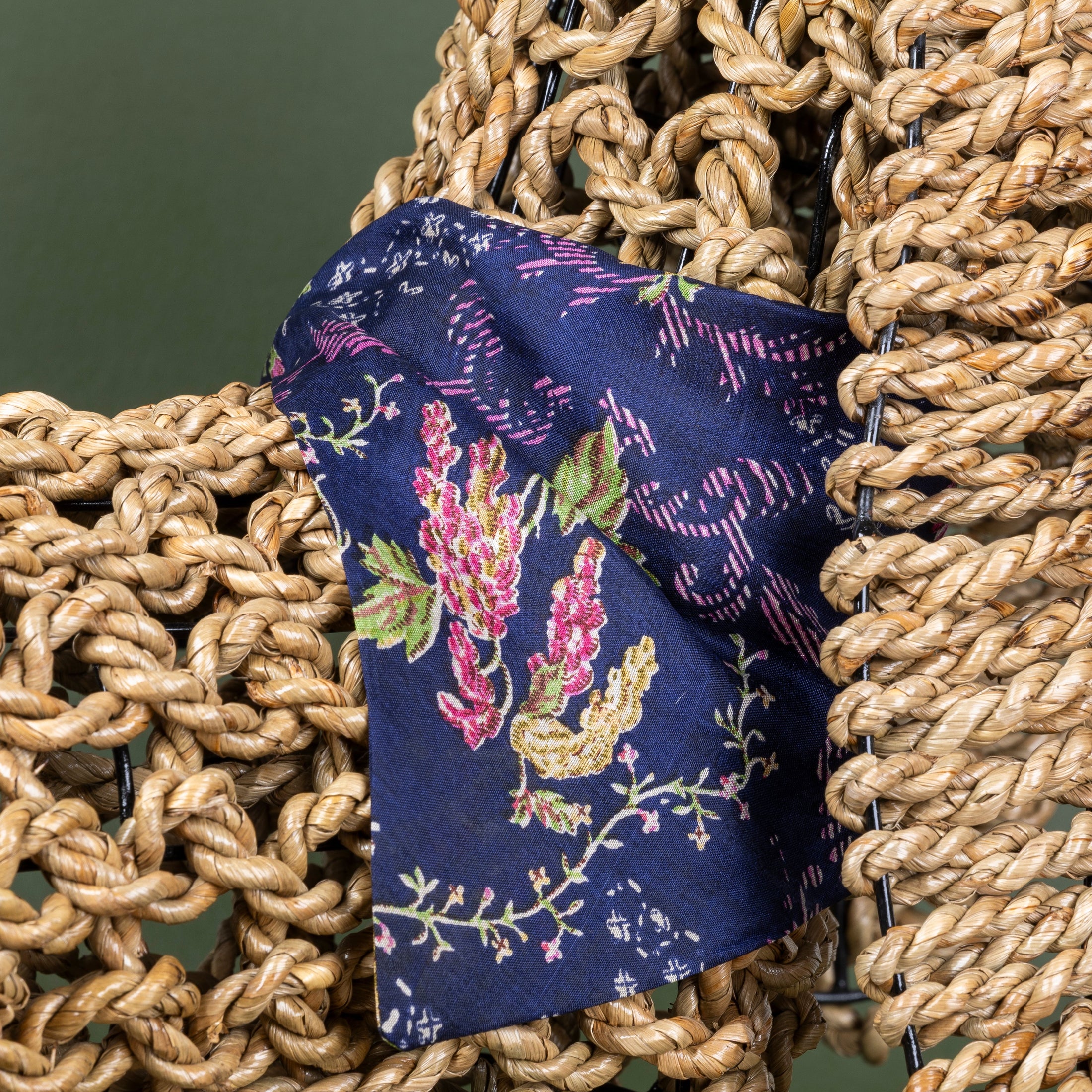 Foulard de soie Bleu Royal pour chien-Les Soieries d'HUBBTON'S