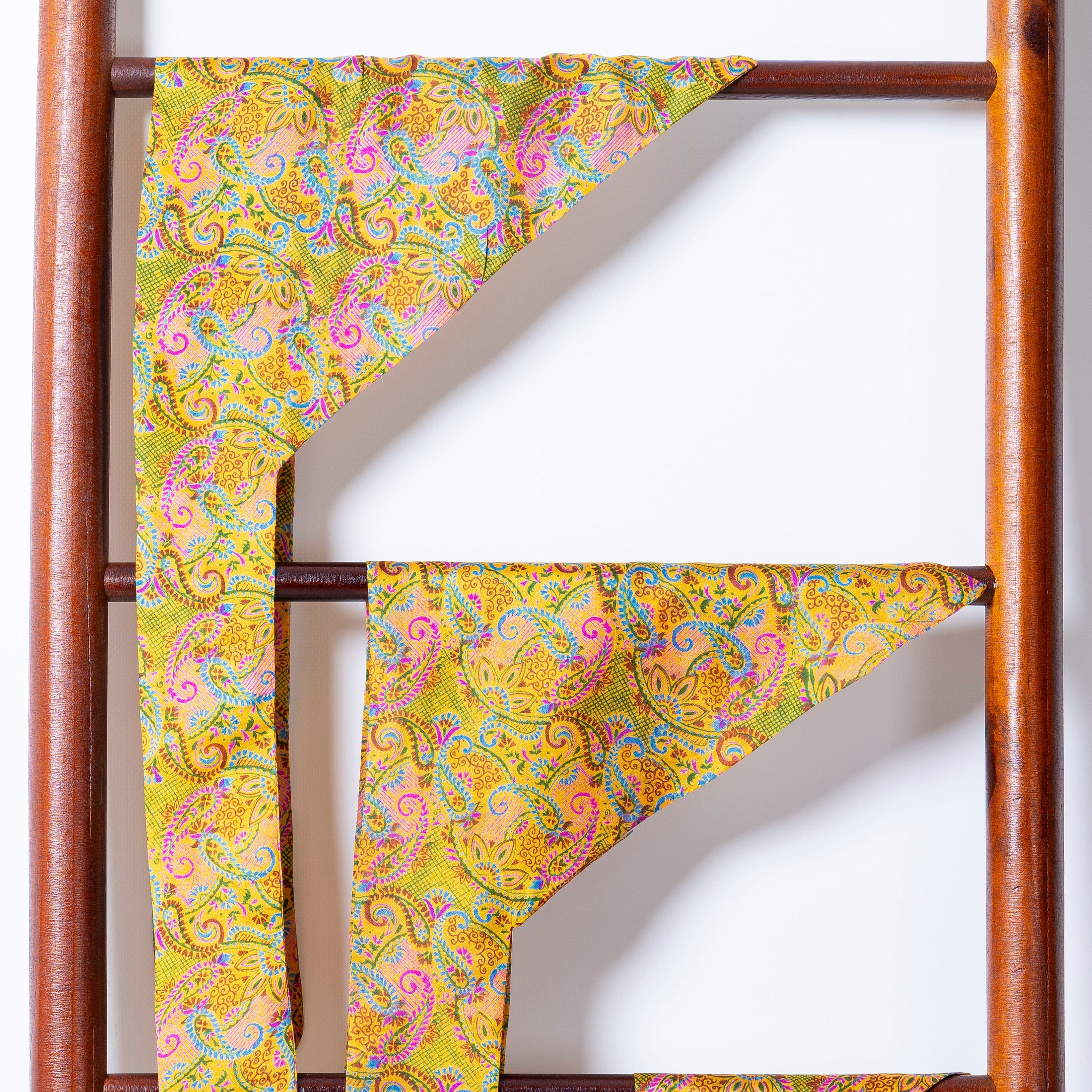 Foulard de soie Joy Homme et Femme-Les Soieries d'HUBBTON'S