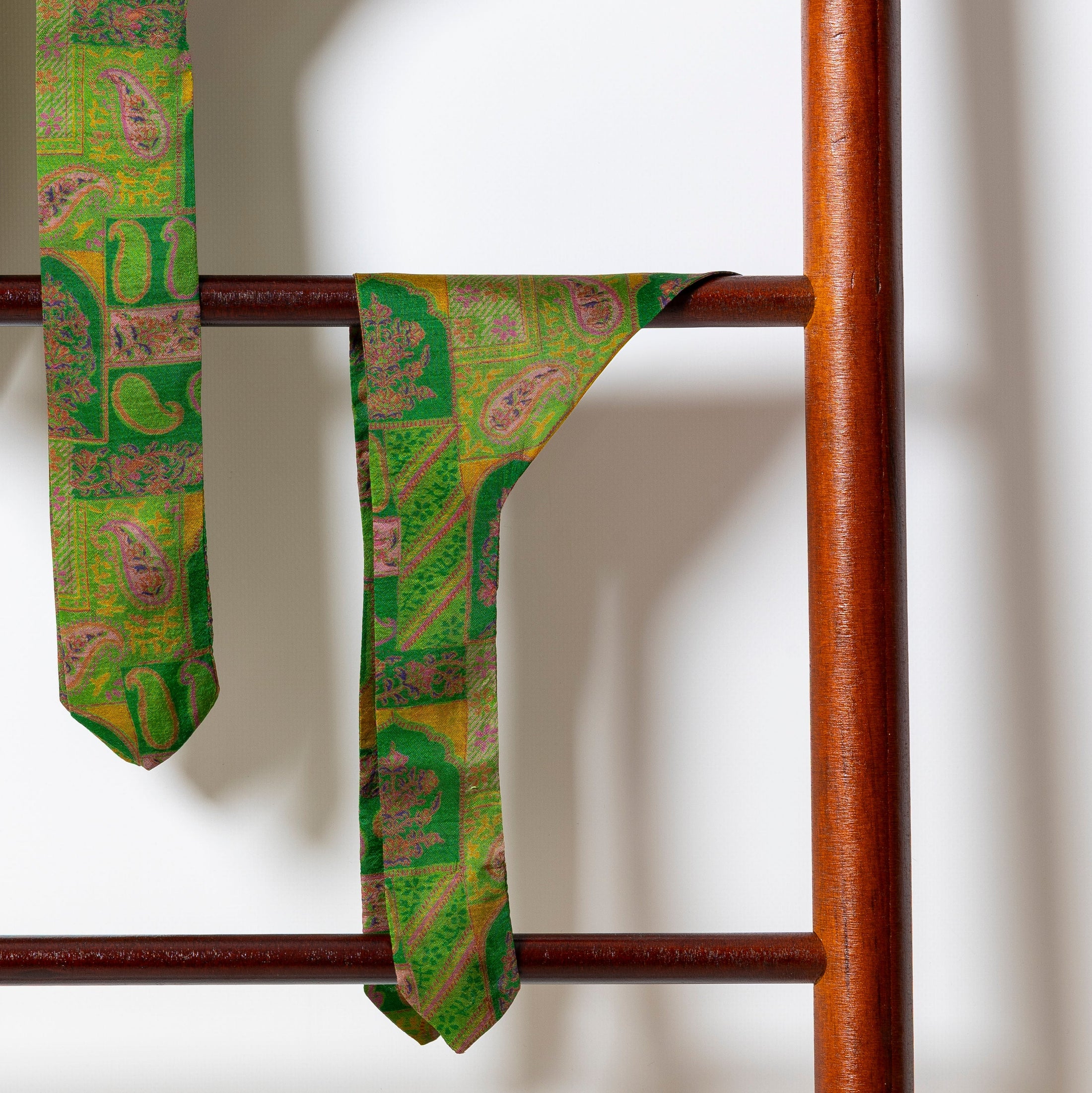 Foulard de soie Kaki pour chien-Les Soieries d'HUBBTON'S