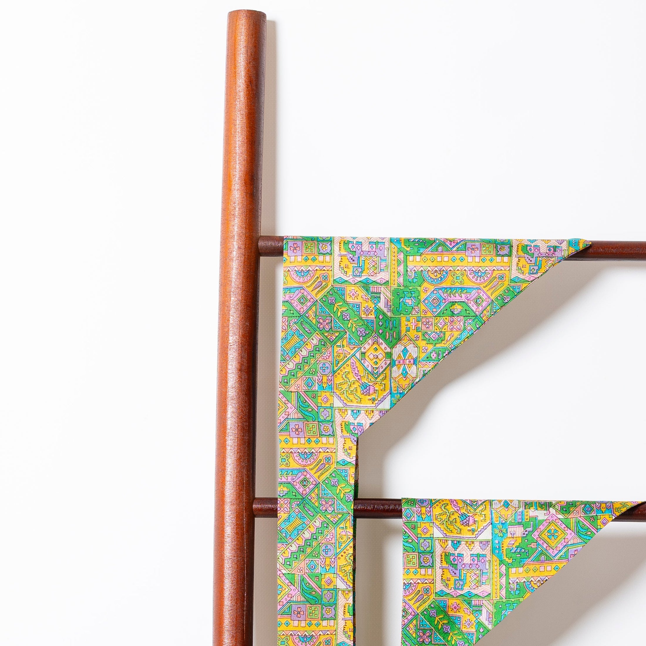 Foulard de soie Tutti-Frutti pour chien-Les Soieries d'HUBBTON'S